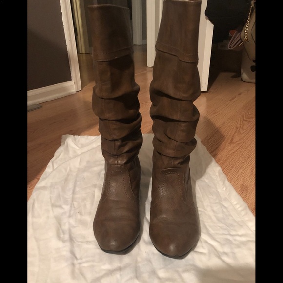 Fall Boots - Picture 2 of 5